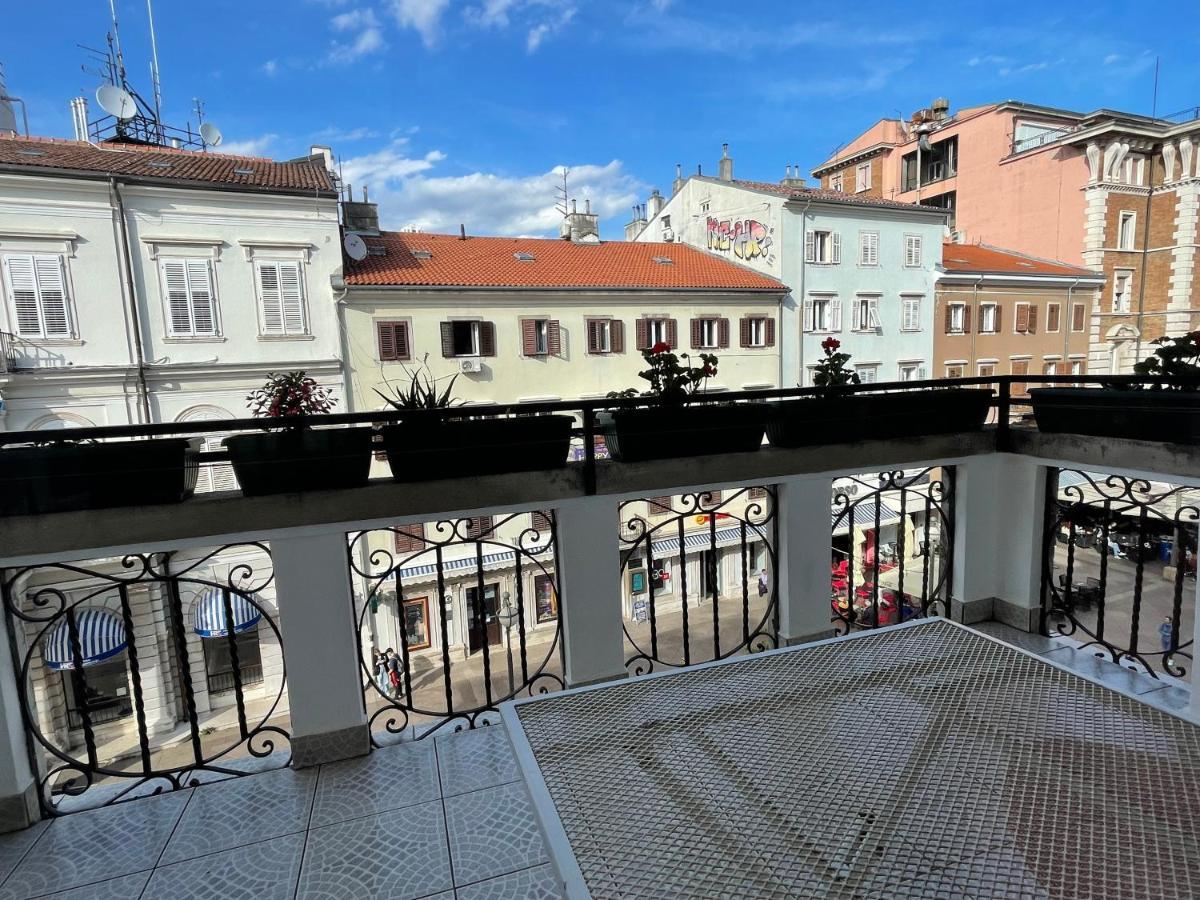 Linden Korzo Appartement Rijeka Buitenkant foto